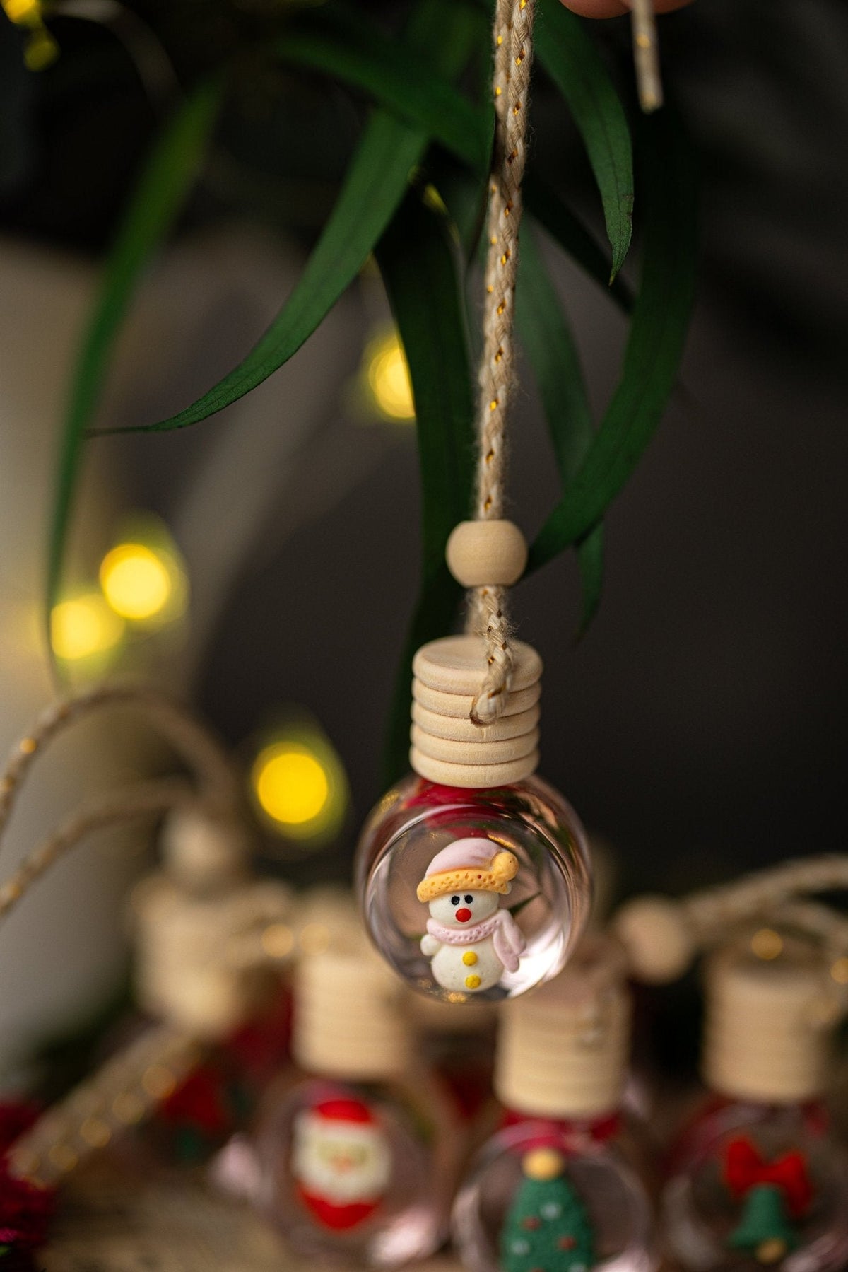 Christmas Car Diffuser | Luxury Holiday Car Air Freshener with Dried Botanicals