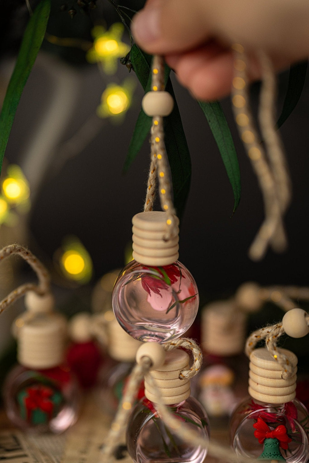 Christmas Car Diffuser | Luxury Holiday Car Air Freshener with Dried Botanicals