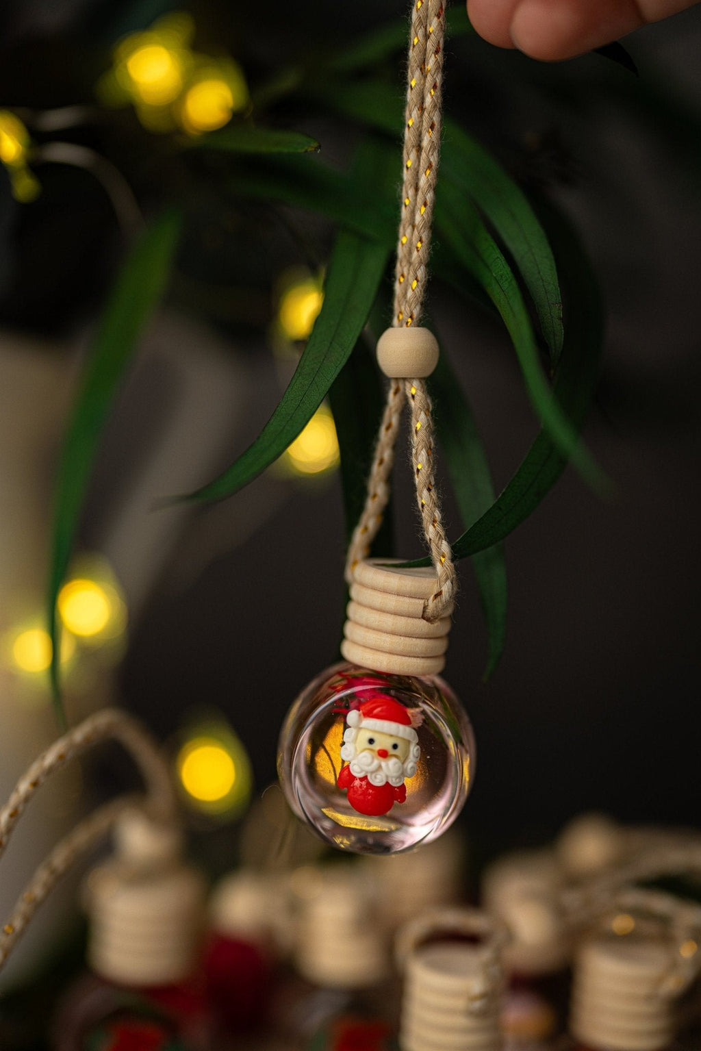 Christmas Car Diffuser | Luxury Holiday Car Air Freshener with Dried Botanicals